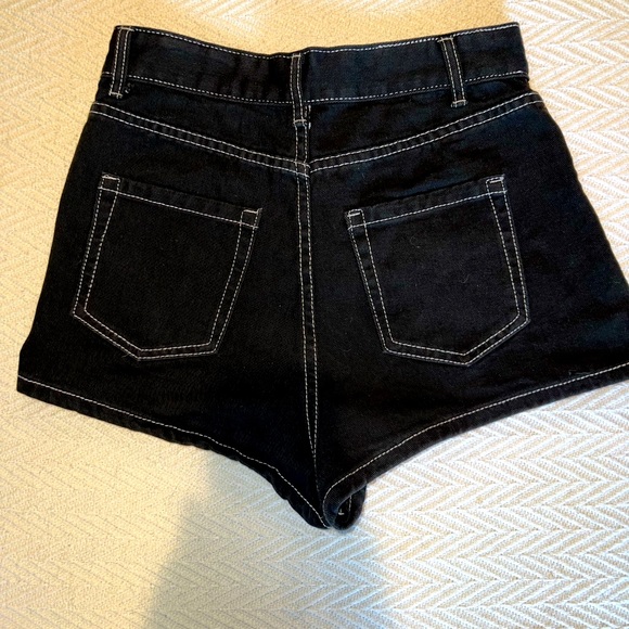 Shein black denim shorts - Picture 2 of 3
